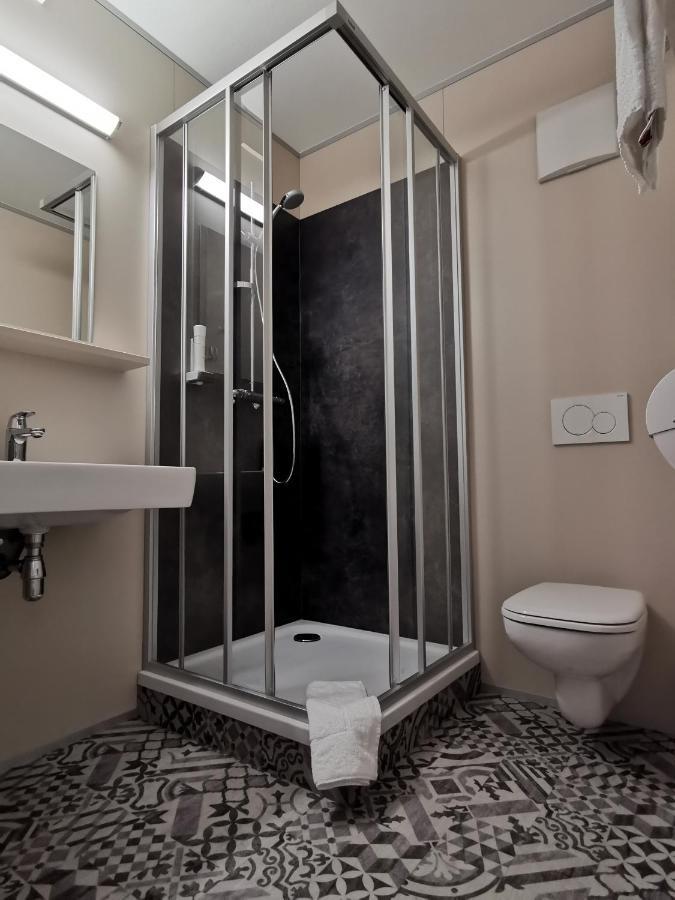 Motel Hohenems Bagian luar foto
