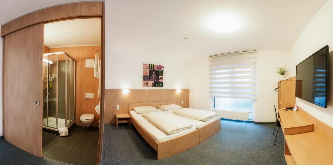 Motel Hohenems Bagian luar foto